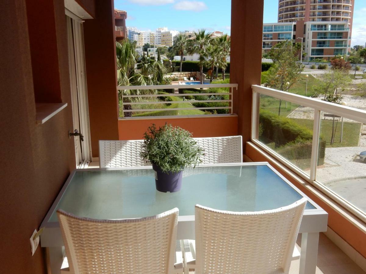 Beach & Sea Apt, Fast Wifi, Airco, Private Parking And Pool ポルティマン エクステリア 写真